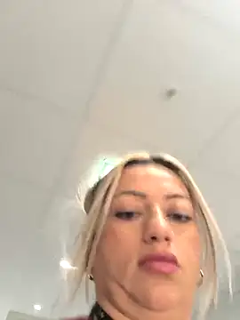 NinaRicci1518 online show from March 14, 9:31 pm