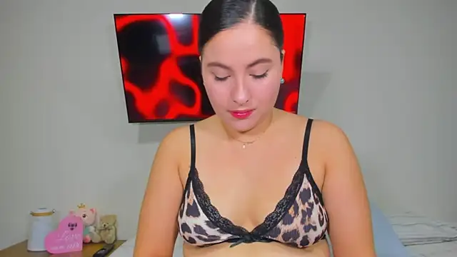 Alessandra 01 online show from June 23, 2:20 am