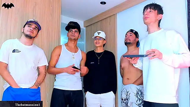 TheBatMansion online show from March 12, 3:01 am