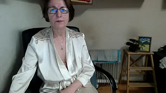 Snapshot of katemodel chatting on May 16, 6:32 am katemodel online show from May 16, 6:32 am