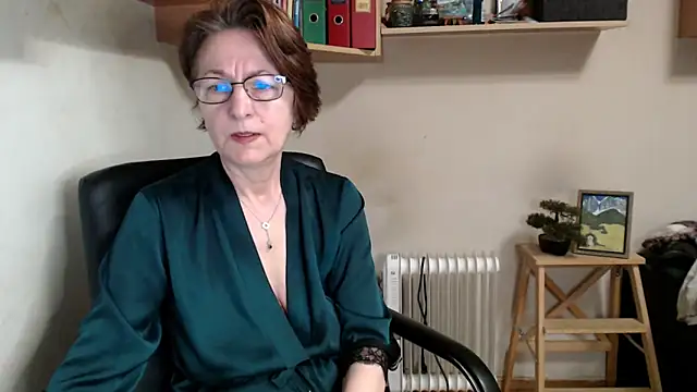 Snapshot of katemodel chatting on May 17, 7:06 am katemodel online show from May 17, 7:06 am