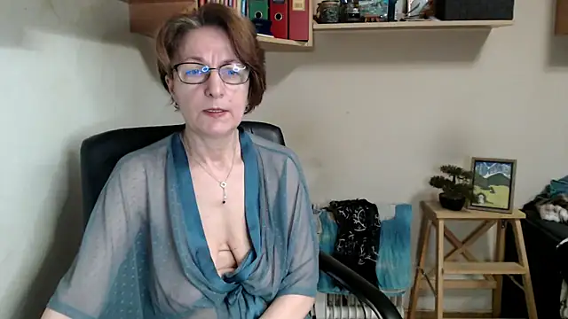 Snapshot of katemodel chatting on May 21, 6:42 am katemodel online show from May 21, 6:42 am