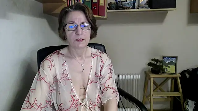 Snapshot of katemodel chatting on May 22, 7:15 am katemodel online show from May 22, 7:15 am
