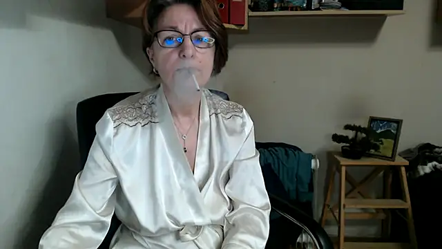 Snapshot of katemodel chatting on May 28, 6:10 am katemodel online show from May 28, 6:10 am