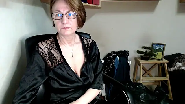 Snapshot of katemodel chatting on June 10, 6:23 am katemodel online show from June 10, 6:23 am