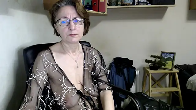 Snapshot of katemodel chatting on June 14, 5:31 am katemodel online show from June 14, 5:31 am