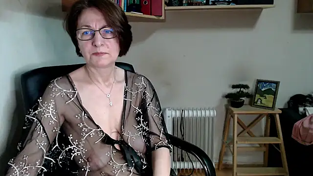 Snapshot of katemodel chatting on June 17, 6:05 am katemodel online show from June 17, 6:05 am