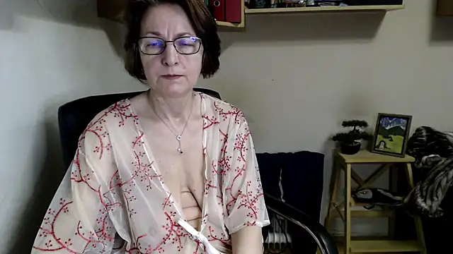 Snapshot of katemodel chatting on June 21, 6:16 am katemodel online show from June 21, 6:16 am