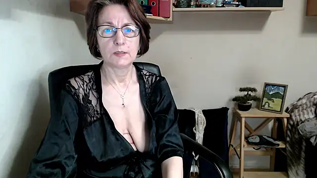 Snapshot of katemodel chatting on June 22, 5:15 am katemodel online show from June 22, 5:15 am