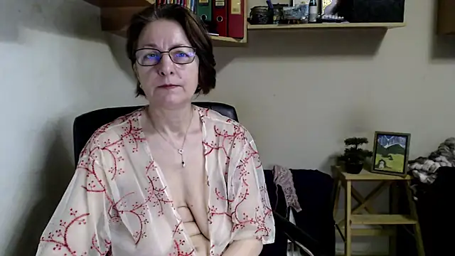 Snapshot of katemodel chatting on June 28, 4:29 am katemodel online show from June 28, 4:29 am
