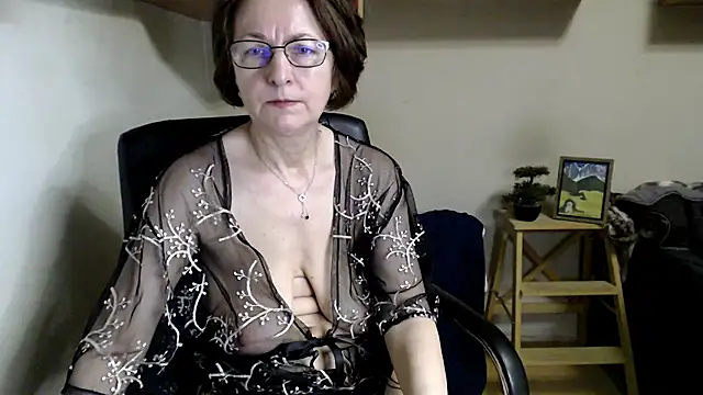 Snapshot of katemodel chatting on June 30, 8:37 am katemodel online show from June 30, 8:37 am