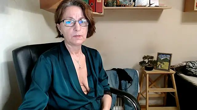 Snapshot of katemodel chatting on July 22, 6:49 am katemodel online show from July 22, 6:49 am