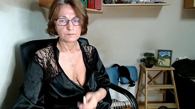 Snapshot of katemodel chatting on August 1, 5:40 am katemodel online show from August 1, 5:40 am