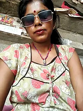 Snapshot of Riyakumari_hot66 chatting on May 17, 10:22 am Riyakumari hot66 online show from May 17, 10:22 am