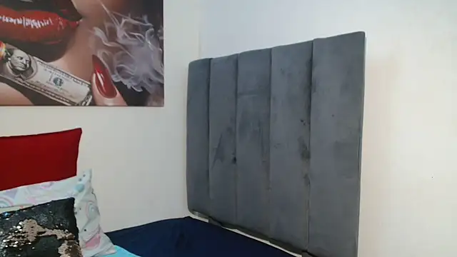 Moreish-06 online show from February 22, 5:33 pm