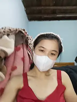 Snapshot of Daisy-lusia2026 chatting on July 10, 2:19 pm Daisy-lusia2026 online show from July 10, 2:19 pm