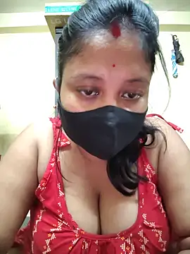Snapshot of Curvy_Trisha chatting on June 7, 4:44 pm Curvy Trisha online show from June 7, 4:44 pm