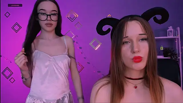 Snapshot of eira_mouse chatting on May 29, 7:23 pm eira mouse online show from May 29, 7:23 pm