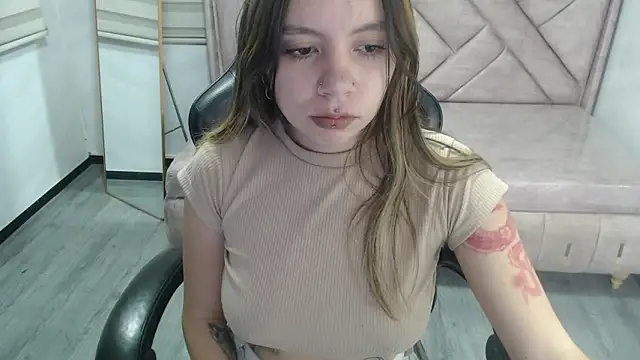 Snapshot of Eco_deluna_v chatting on March 26, 1:06 pm Eco deluna v online show from March 26, 1:06 pm