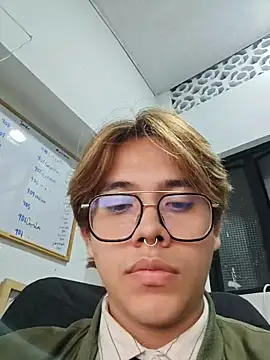 benji vampire online show from February 14, 1:24 am