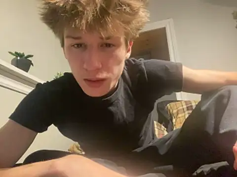 yourwhiteboy1 online show from March 4, 1:11 am