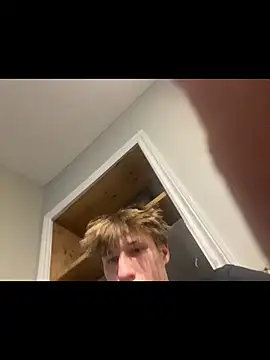 yourwhiteboy1 online show from March 16, 6:17 am