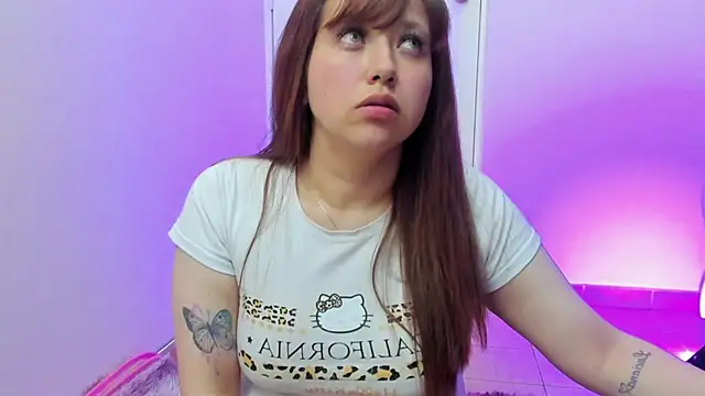 Snapshot of Orianaa_madisoon chatting on March 31, 2:35 am Orianaa madisoon online show from March 31, 2:35 am