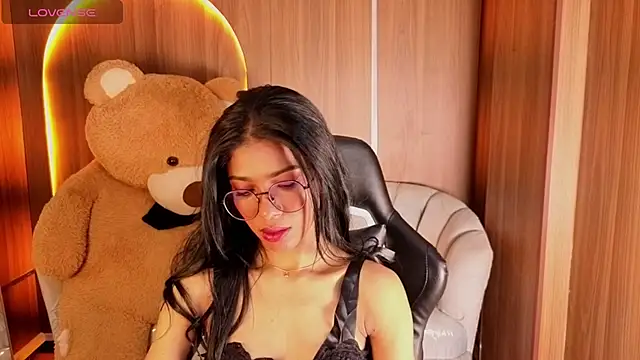 Alina b  online show from February 4, 8:03 pm