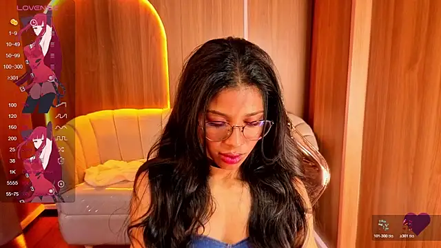 Snapshot of Alina_b_ chatting on June 26, 7:51 pm Alina b online show from June 26, 7:51 pm