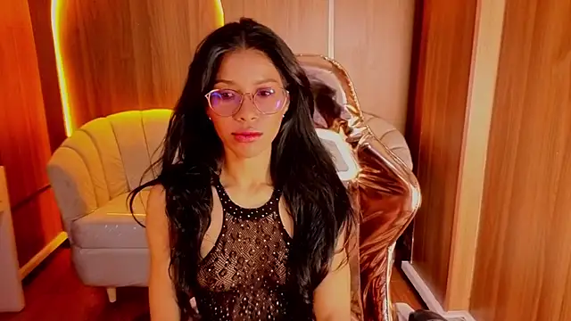 Snapshot of Alina_b_ chatting on July 27, 7:54 pm Alina b online show from July 27, 7:54 pm