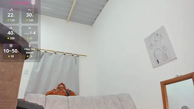 velvetluna  online show from March 14, 1:49 pm