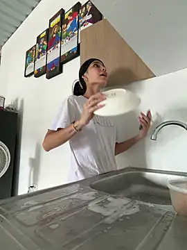 velvetluna  online show from June 11, 3:43 pm