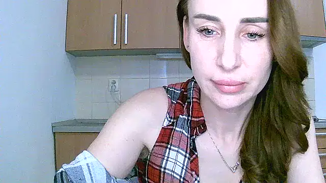 GlarysLoveressS online show from March 19, 12:42 pm