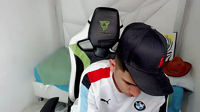 Black diamondd  online show from February 13, 2:13 pm