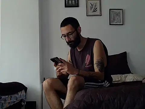 venus midnight online show from March 12, 4:02 pm