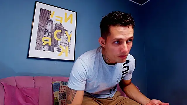 Snapshot of _angel_rivera chatting on February 18, 1:34 am angel rivera online show from February 18, 1:34 am