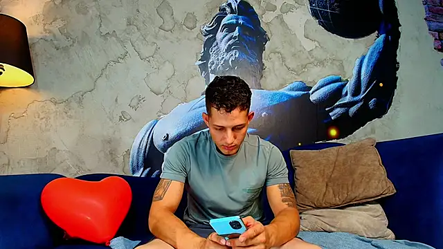 Snapshot of _angel_rivera chatting on February 19, 1:56 am angel rivera online show from February 19, 1:56 am