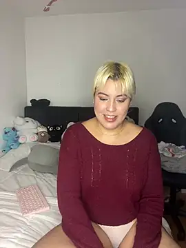 Snapshot of Dakota_Bailey chatting on February 3, 6:40 am Dakota Bailey online show from February 3, 6:40 am