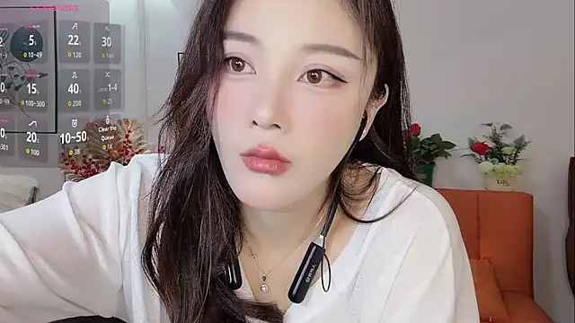 Lisa-295188 online show from February 27, 7:19 am