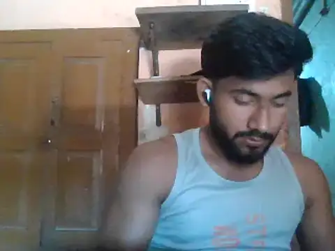 Snapshot of LustyDanky chatting on May 4, 6:42 am LustyDanky online show from May 4, 6:42 am