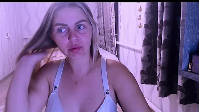 Snapshot of MagicKatarina_ chatting on July 12, 7:38 pm MagicKatarina online show from July 12, 7:38 pm
