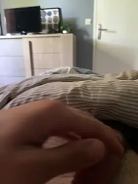 Snapshot of magicdickx21 chatting on May 20, 10:32 am magicdickx21 online show from May 20, 10:32 am