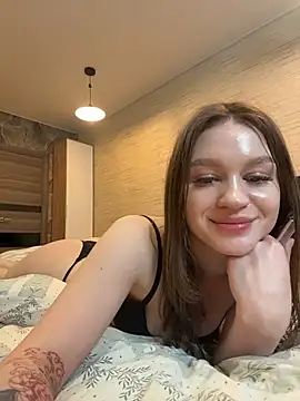 CarmenHill online show from May 3, 6:36 pm
