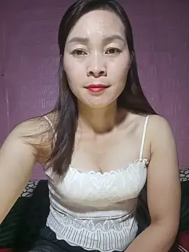 Snapshot of Weygt_thest chatting on May 19, 3:29 pm Weygt thest online show from May 19, 3:29 pm