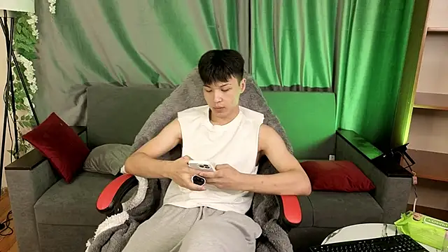 Snapshot of XanneLL chatting on February 15, 1:52 pm XanneLL online show from February 15, 1:52 pm