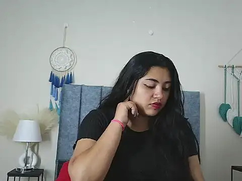 Snapshot of KatalynaSweet chatting on March 4, 3:34 am KatalynaSweet online show from March 4, 3:34 am