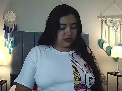 Snapshot of KatalynaSweet chatting on March 13, 3:24 am KatalynaSweet online show from March 13, 3:24 am