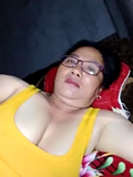 Snapshot of Cold-girlr12 chatting on June 26, 5:23 am Cold-girlr12 online show from June 26, 5:23 am