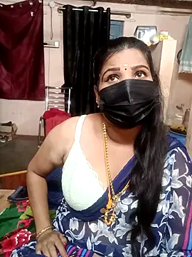 Snapshot of Madhusri_Tamil_Telugu chatting on May 6, 3:28 pm Madhusri Tamil Telugu online show from May 6, 3:28 pm