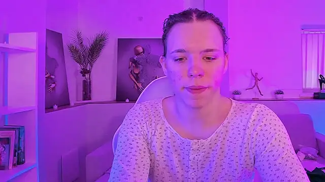 Madison dolly online show from February 25, 2:10 am